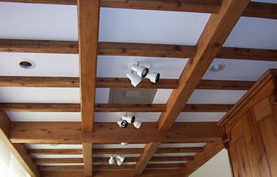 Балки в интерьере