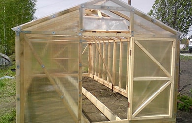 Парник из бруска